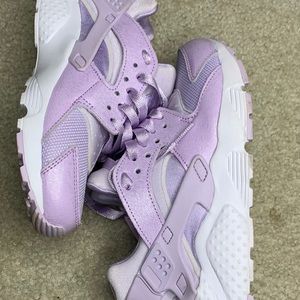 Purple Huaraches ( WORN ONCE)